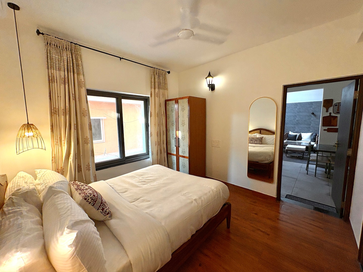 Romantic Jacuzzi 1BHK Candolim | Mirashya UG10